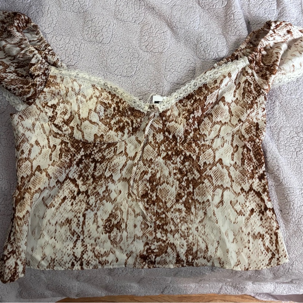Wayf Cream and Brown Snake Print Off-Shoulder Blouse XL NWT